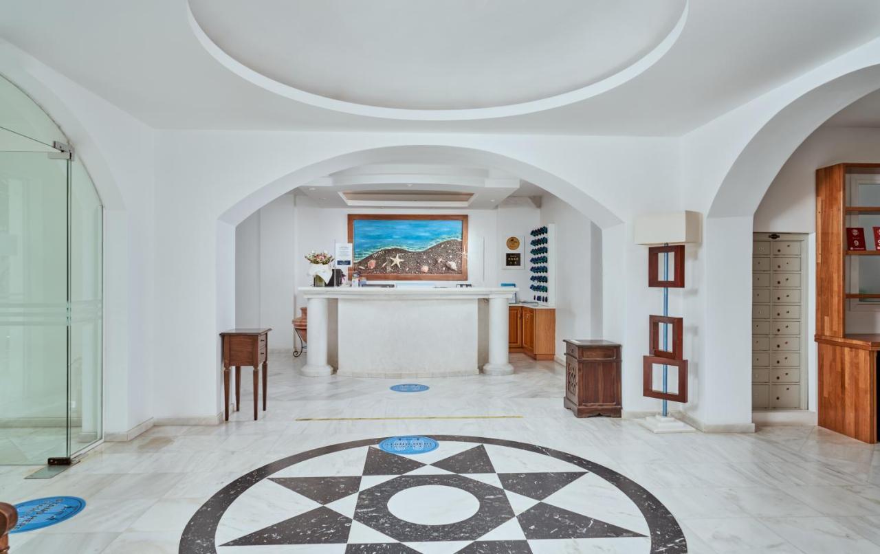 Meltemi Excelsior Suites Perissa  Exterior photo